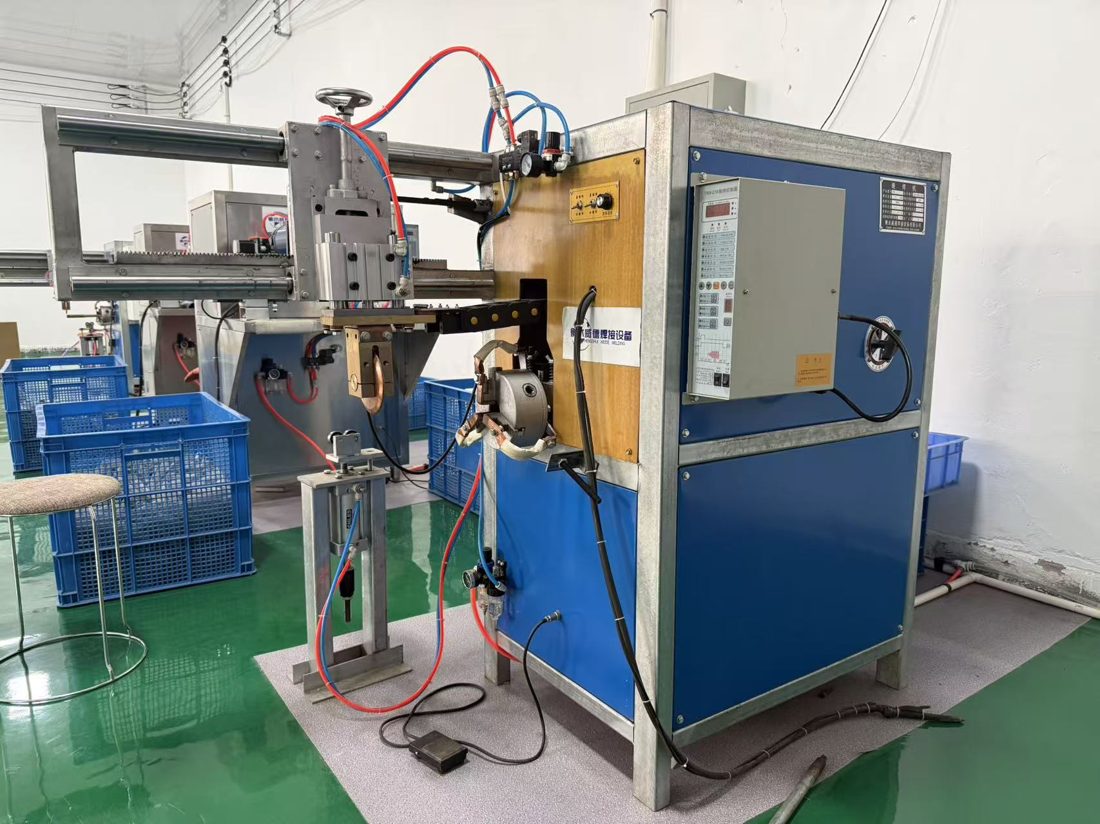 Spot welding machine