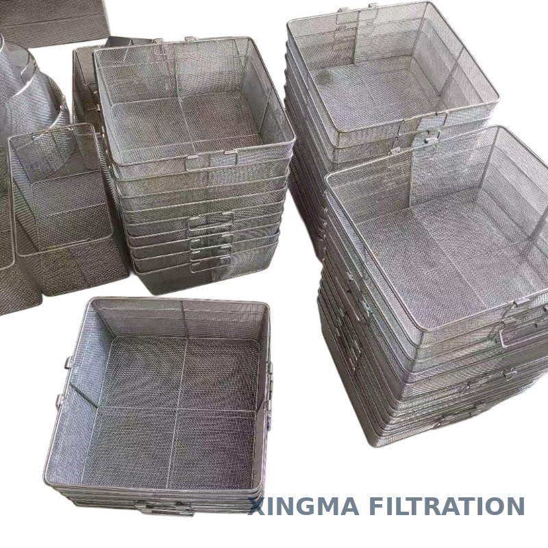 Woven wire mesh basket strainer